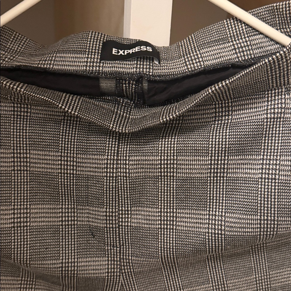 Express Monochrome Checkered Trousers